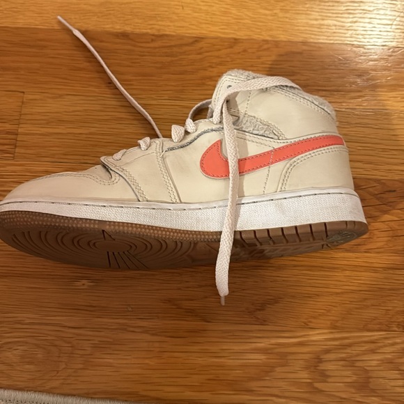 nike jordan’s - Picture 4 of 5